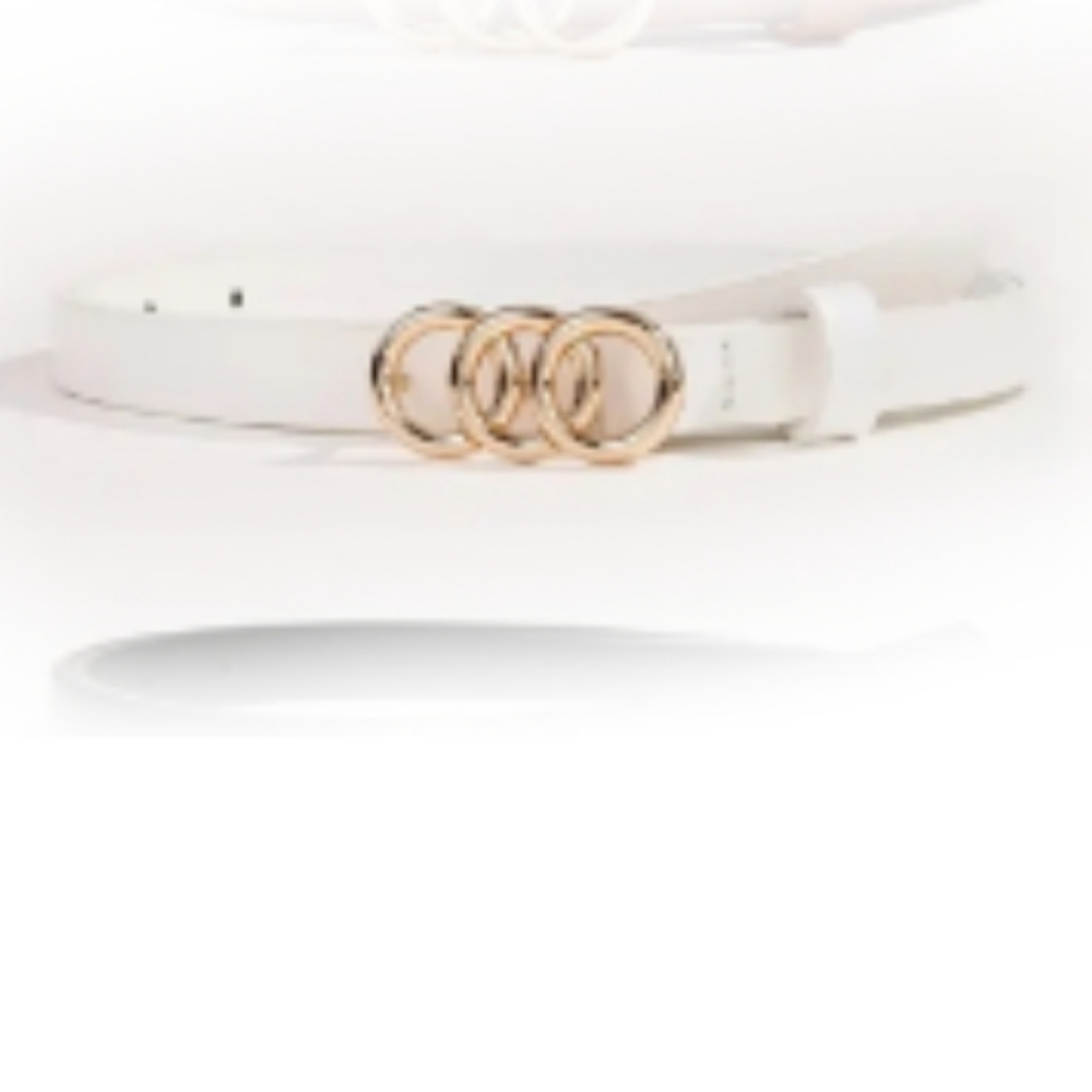 White color triple ring buckle belt
